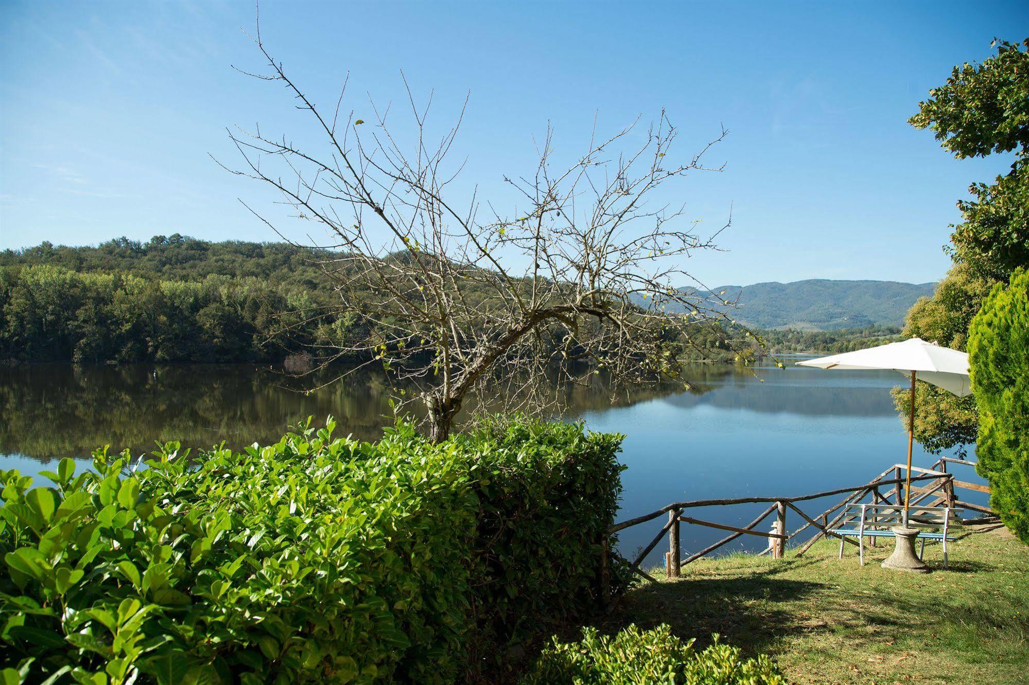 Hotel Del Lago Cavriglia Exterior photo